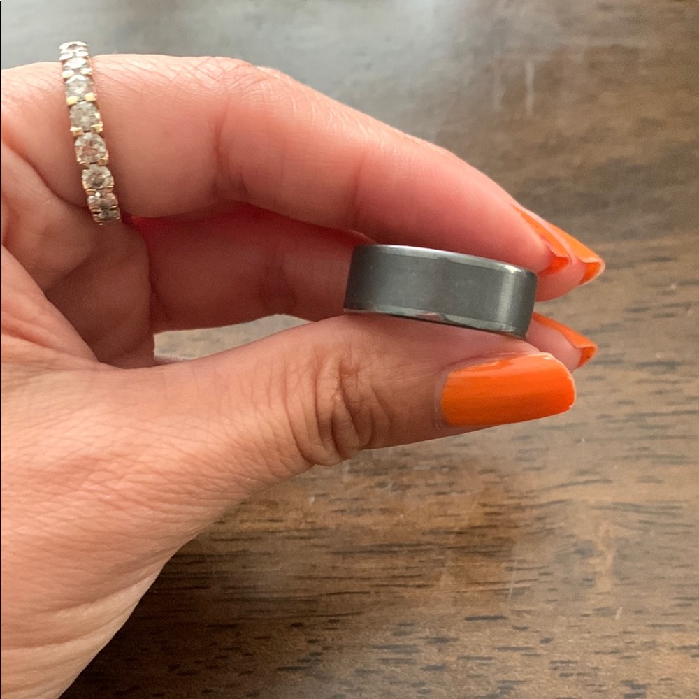 Robbin’s Brothers - Tungsten men’s ring